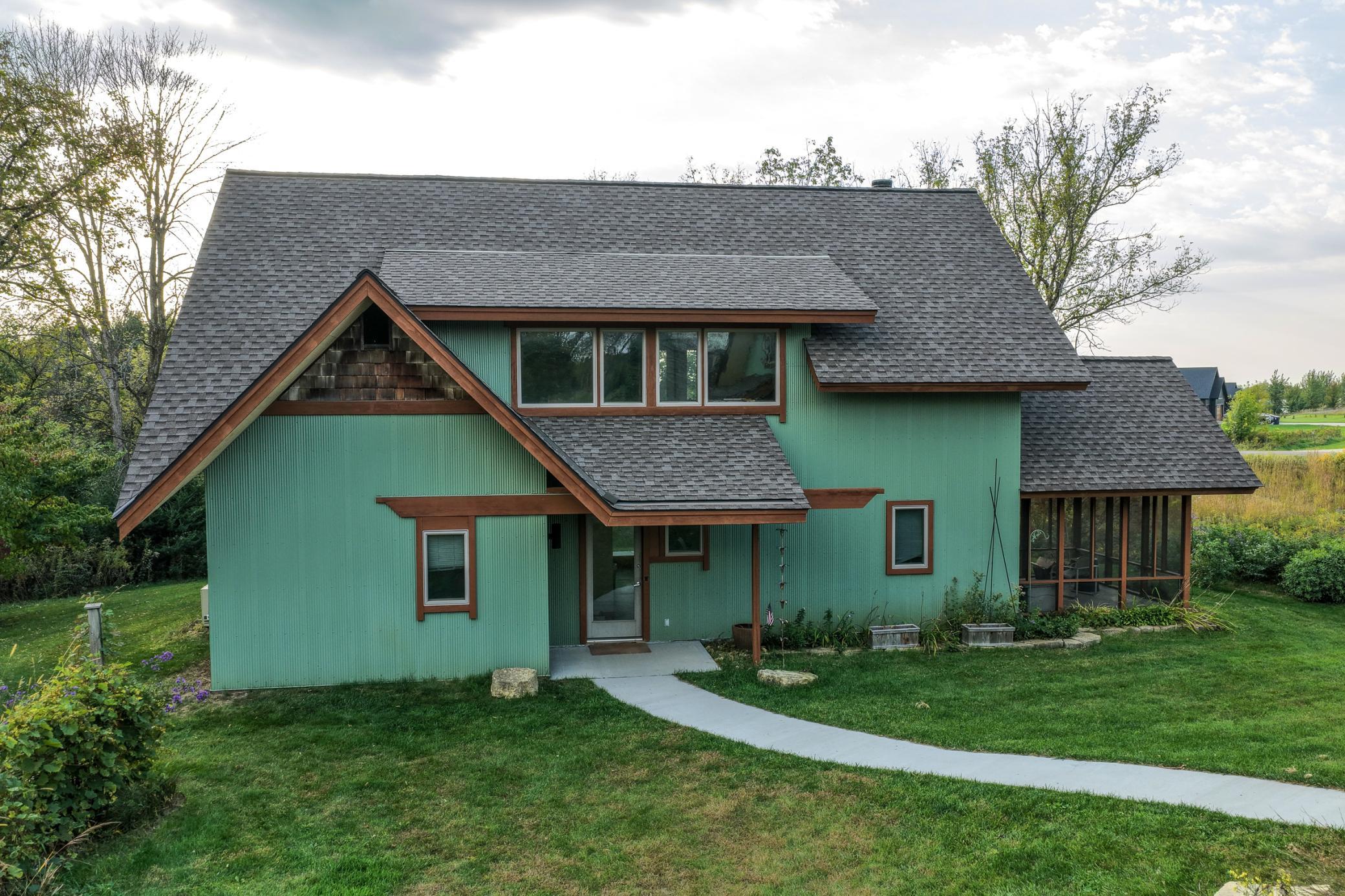 Oak Grove Twp, Wisconsin, 54021, United States, 2 Bedrooms Bedrooms, ,1 BathroomBathrooms,Residential,For Sale,1987684