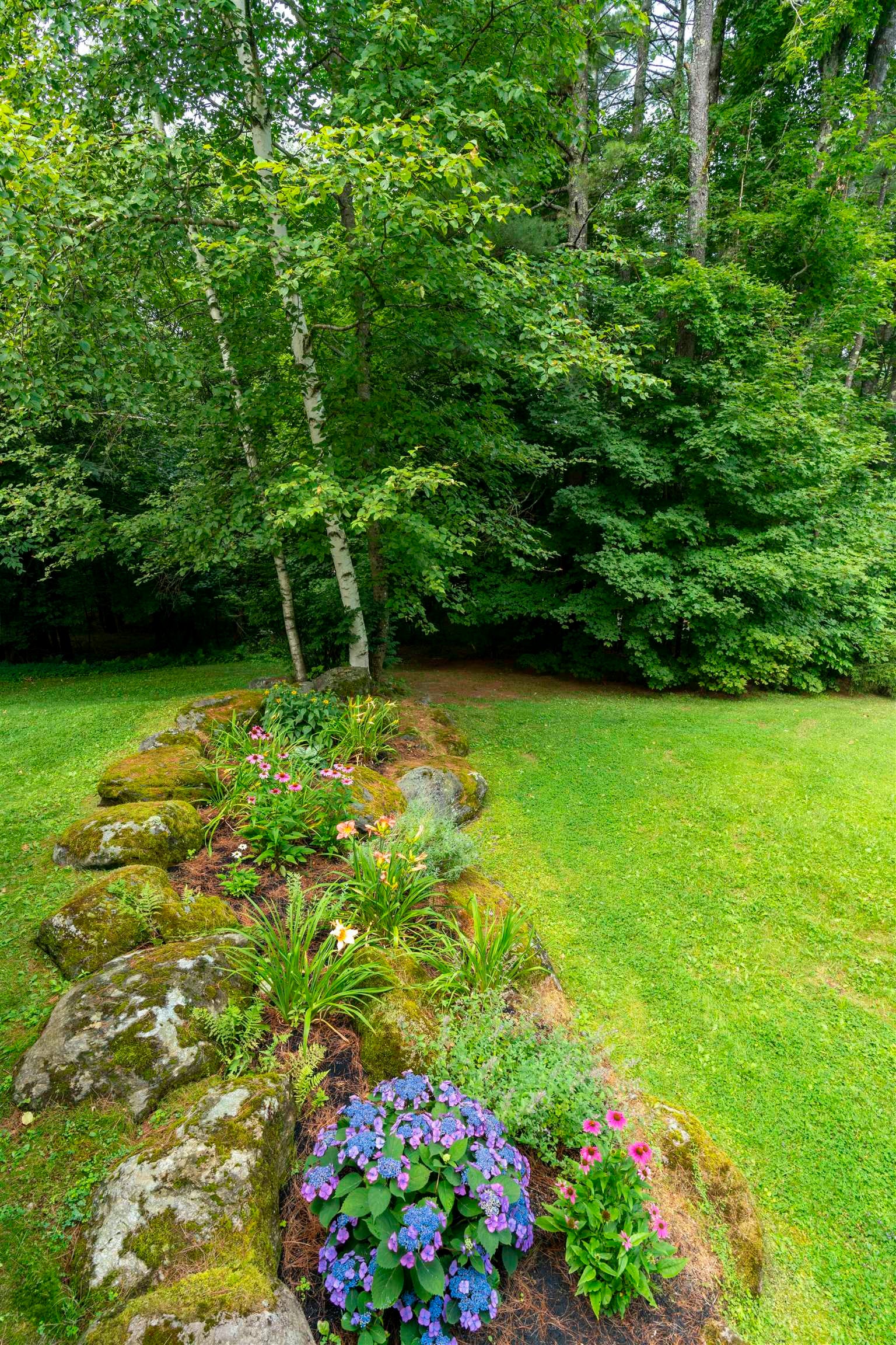 Stowe, Vermont, 05672, United States, 4 Bedrooms Bedrooms, ,2 BathroomsBathrooms,Residential,For Sale,1846681