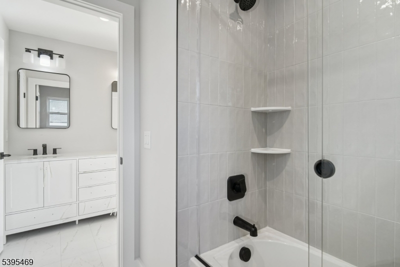 New Providence Boro, New Jersey, 07974, United States, 6 Bedrooms Bedrooms, ,6 BathroomsBathrooms,Residential,For Sale,2001991