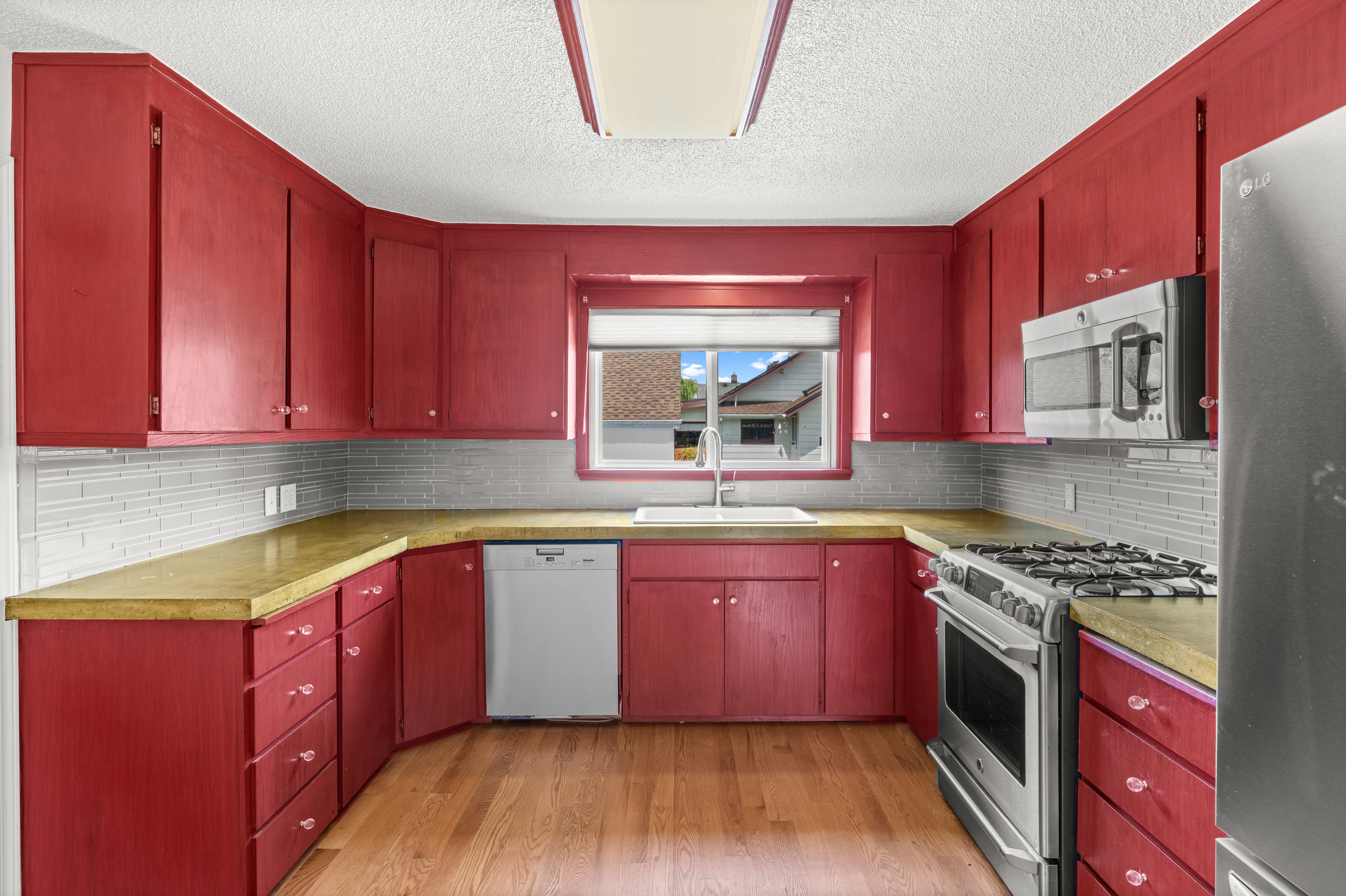 926 6th Ave SW - 物件實景