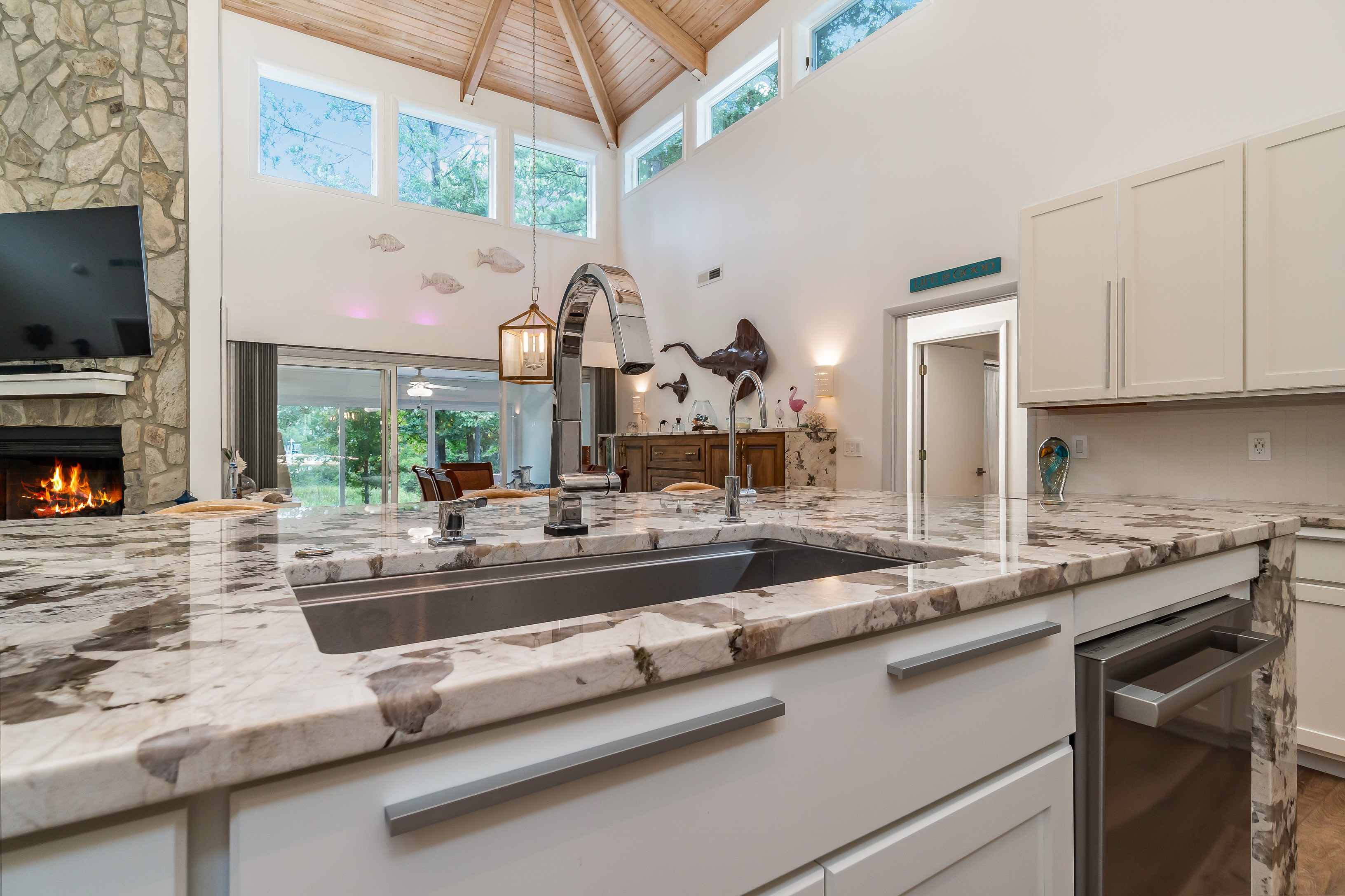 Oriental, North Carolina, 28571, United States, 3 Bedrooms Bedrooms, ,3 BathroomsBathrooms,Residential,For Sale,1930624