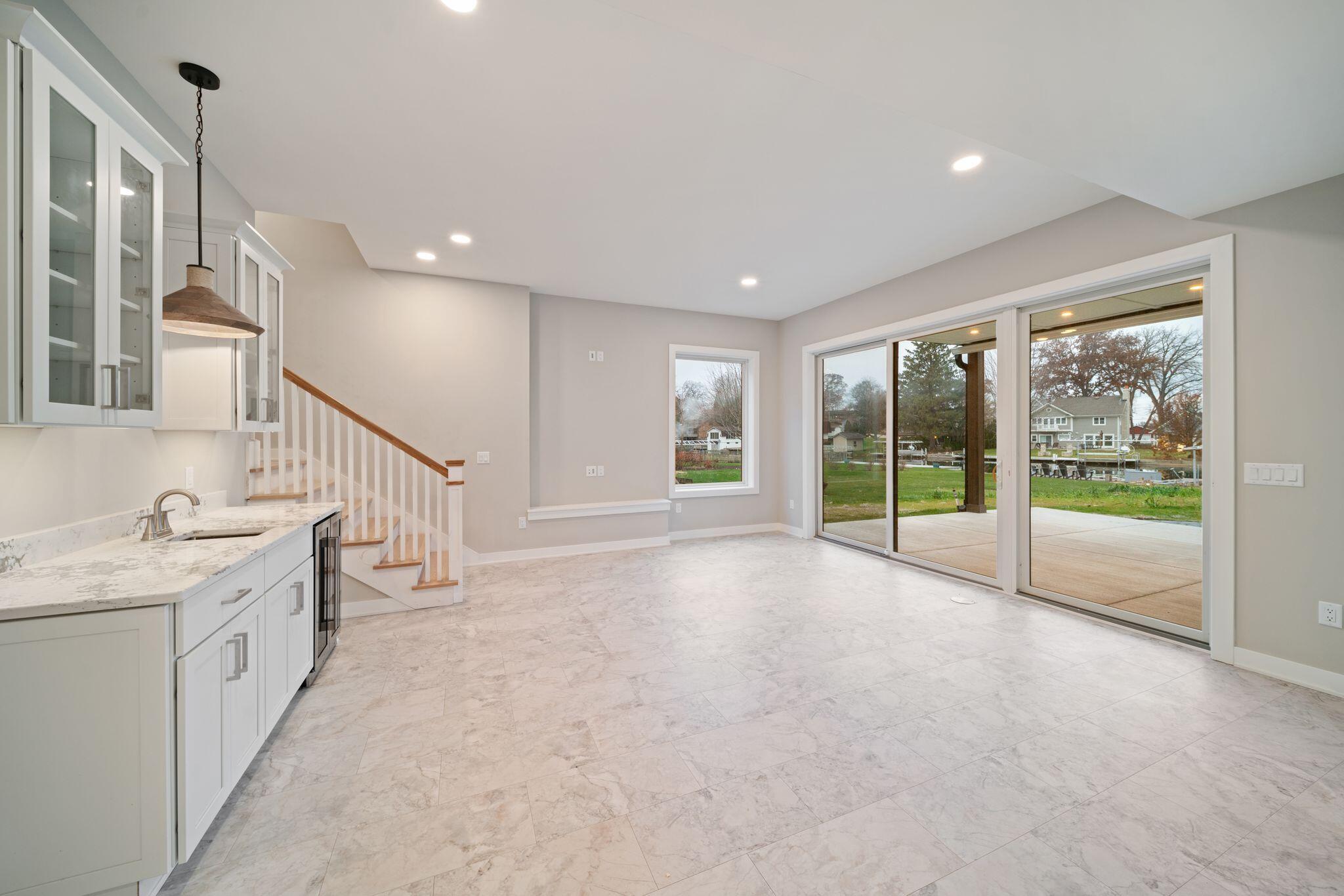 Burlington, Wisconsin, 53105, United States, 6 Bedrooms Bedrooms, ,4 BathroomsBathrooms,Residential,For Sale,2003027