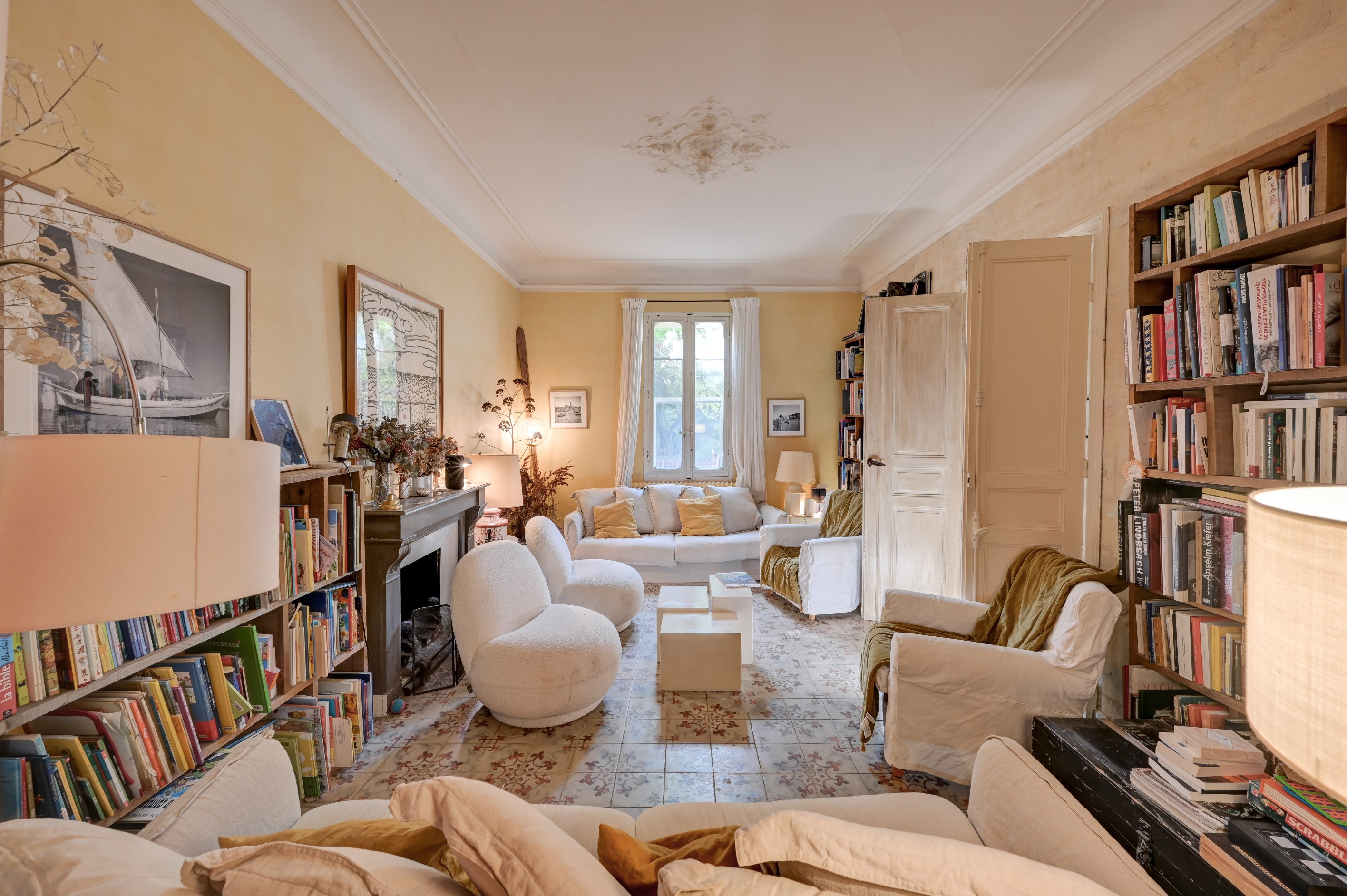  Characterful period house within walking distance of the center of Fontvieille. - 物件實景