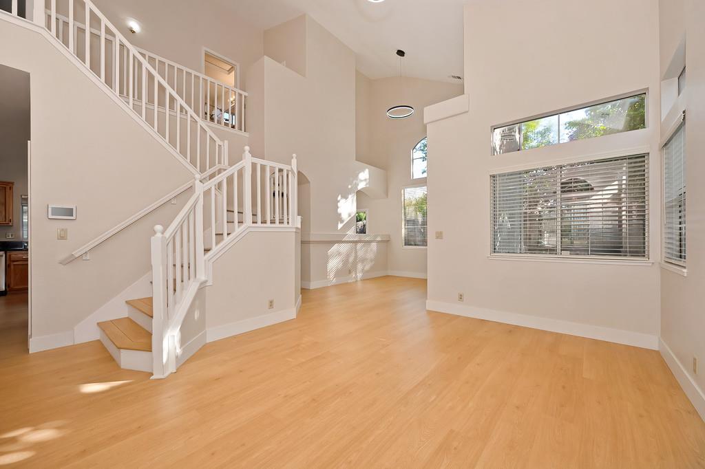 Roseville, California, 95661, United States, 4 Bedrooms Bedrooms, ,3 BathroomsBathrooms,Residential,For Sale,1989245