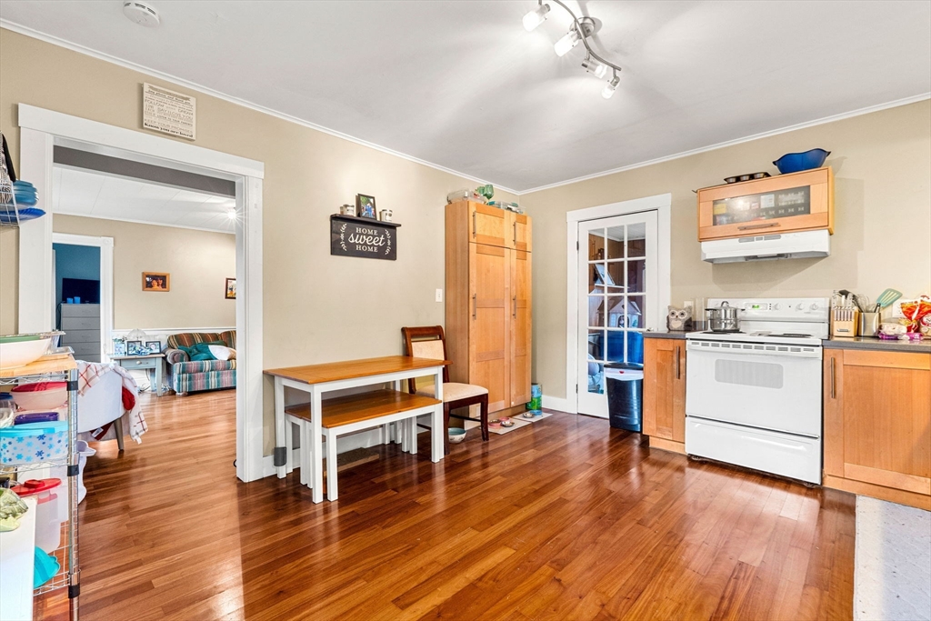 Marlborough, Massachusetts, 01752, United States, 4 Bedrooms Bedrooms, ,2 BathroomsBathrooms,Residential,For Sale,2001797