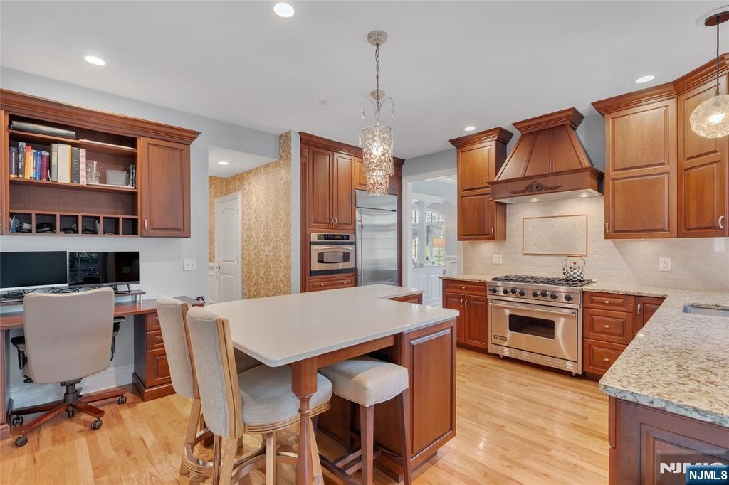 Morristown Town, New Jersey, 07960, United States, 2 Bedrooms Bedrooms, ,3 BathroomsBathrooms,Residential,For Sale,1993280