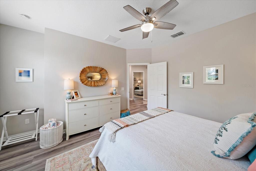 Sarasota, Florida, 34243, United States, 3 Bedrooms Bedrooms, ,3 BathroomsBathrooms,Residential,For Sale,1885250
