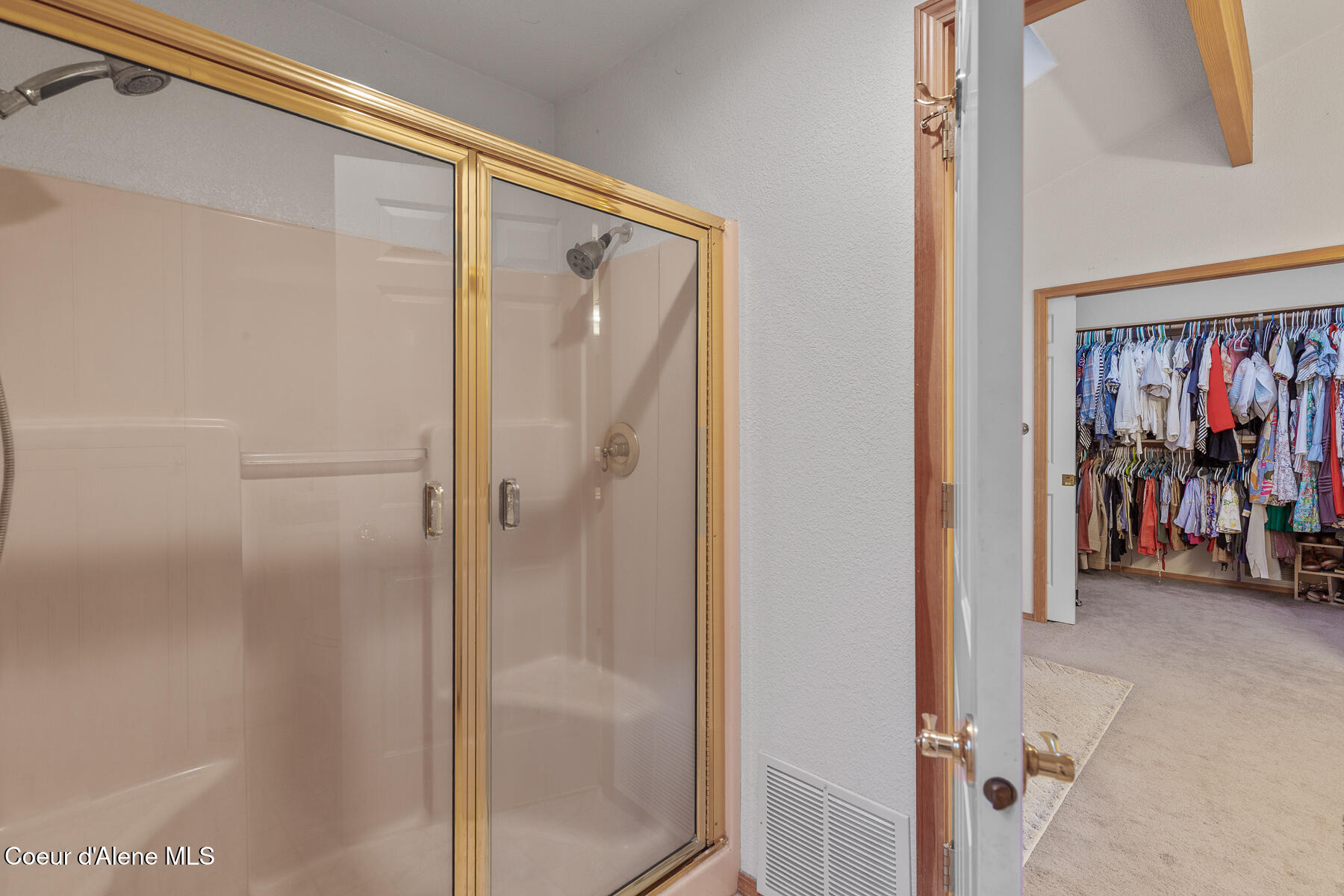 Hayden, Idaho, 83835, United States, 6 Bedrooms Bedrooms, ,5 BathroomsBathrooms,Residential,For Sale,1983867