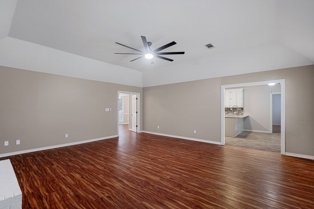 OXFORD, Mississippi, 38655, United States, 4 Bedrooms Bedrooms, ,3 BathroomsBathrooms,Residential,For Sale,1991795