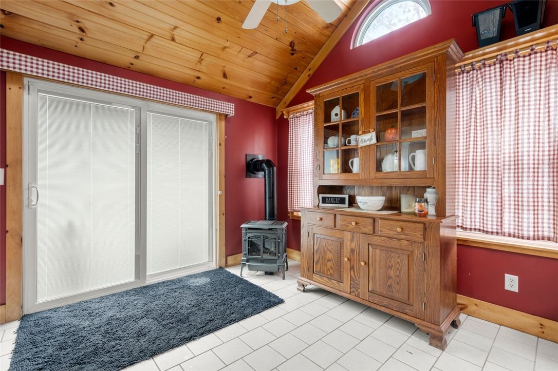 Woonsocket, Rhode Island, 02895, United States, 4 Bedrooms Bedrooms, ,2 BathroomsBathrooms,Residential,For Sale,1987551