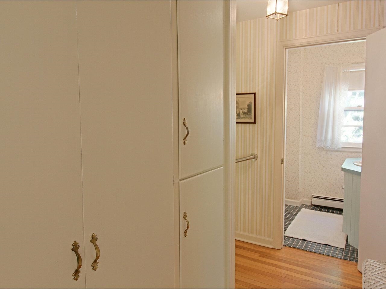 Burlington, Vermont, 05401, United States, 4 Bedrooms Bedrooms, ,2 BathroomsBathrooms,Residential,For Sale,1838710