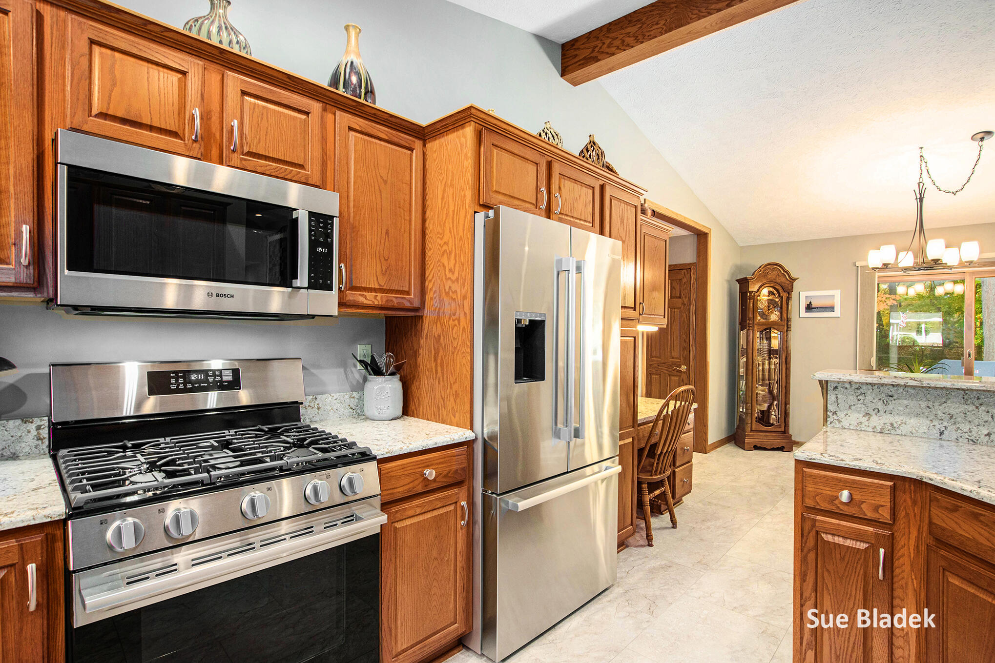 Holland, Michigan, 49424, United States, 3 Bedrooms Bedrooms, ,3 BathroomsBathrooms,Residential,For Sale,1989003