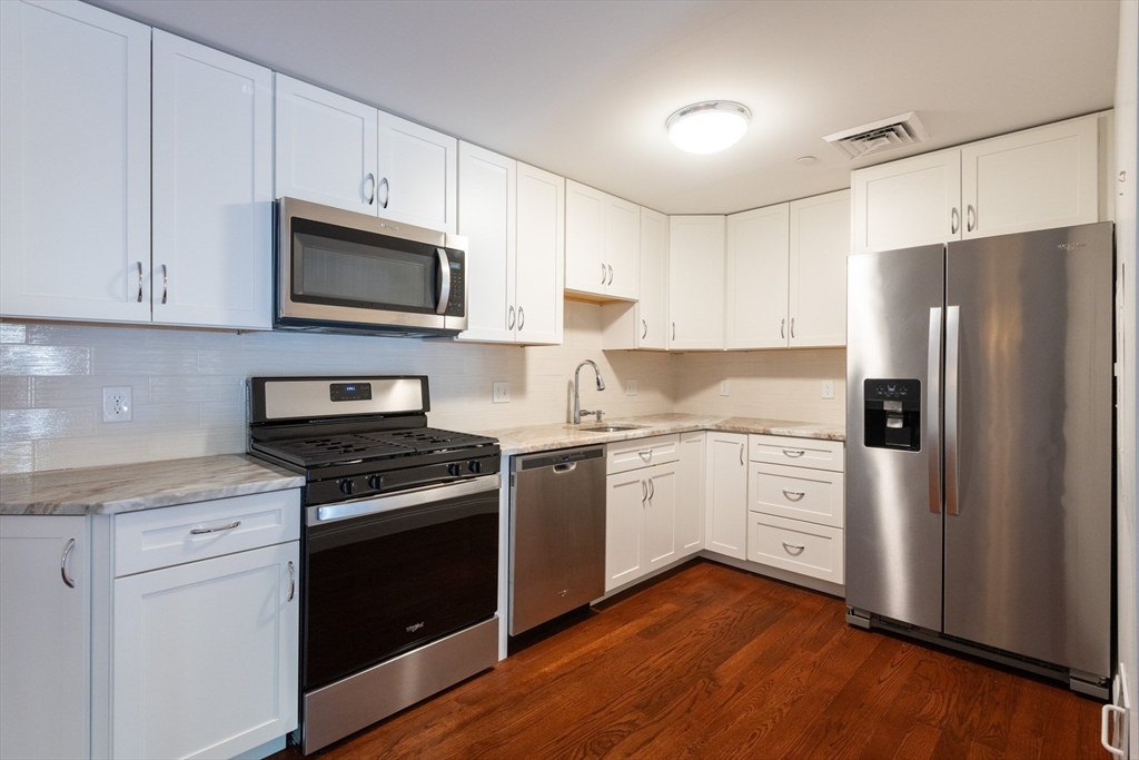 Boston, Massachusetts, 02132, United States, 2 Bedrooms Bedrooms, ,2 BathroomsBathrooms,Residential,For Sale,1912194