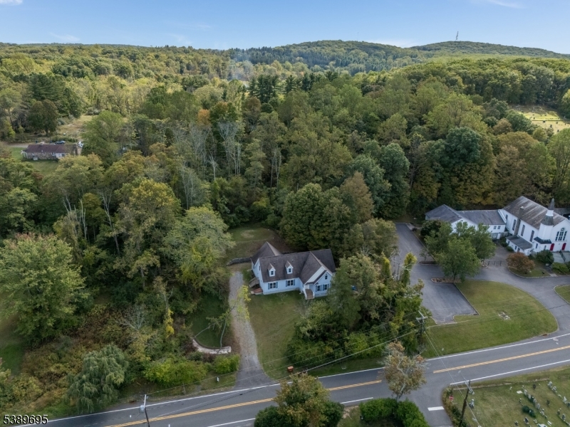 Lebanon Twp., New Jersey, 08826, United States, 3 Bedrooms Bedrooms, ,2 BathroomsBathrooms,Residential,For Sale,1960798