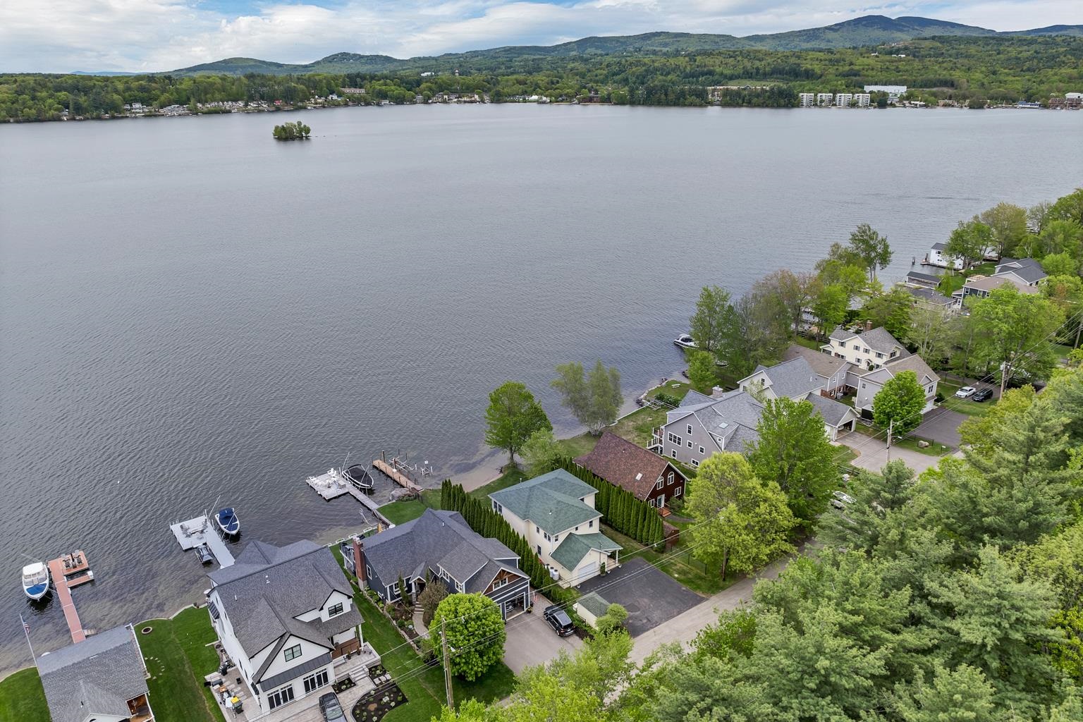 Laconia, New Hampshire, 03246, United States, 5 Bedrooms Bedrooms, ,3 BathroomsBathrooms,Residential,For Sale,1826870