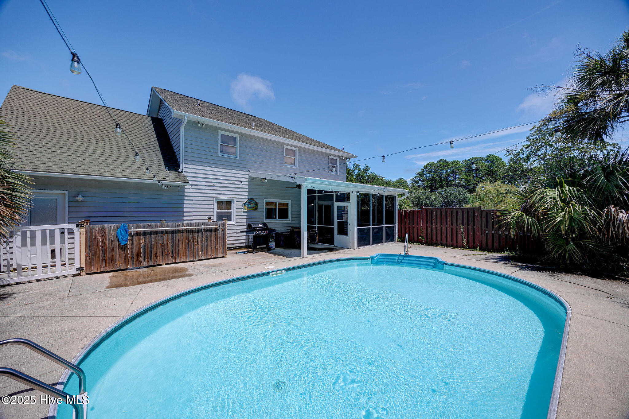 Wilmington, North Carolina, 28409, United States, 3 Bedrooms Bedrooms, ,3 BathroomsBathrooms,Residential,For Sale,1926442