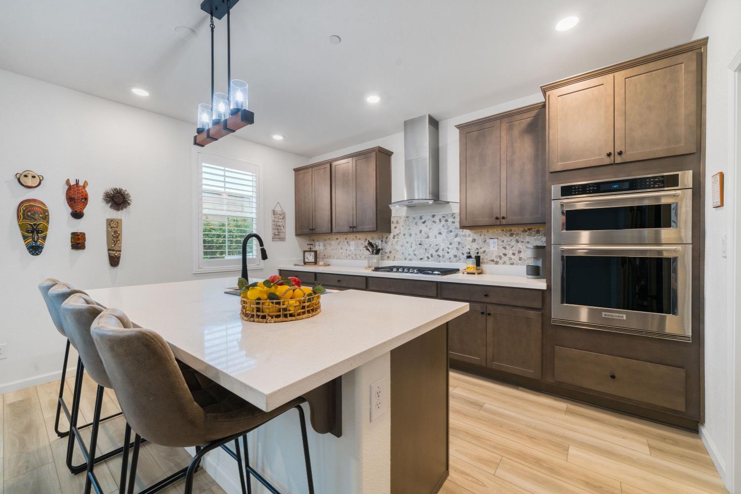 Folsom, California, 95630, United States, 5 Bedrooms Bedrooms, ,3 BathroomsBathrooms,Residential,For Sale,1997152