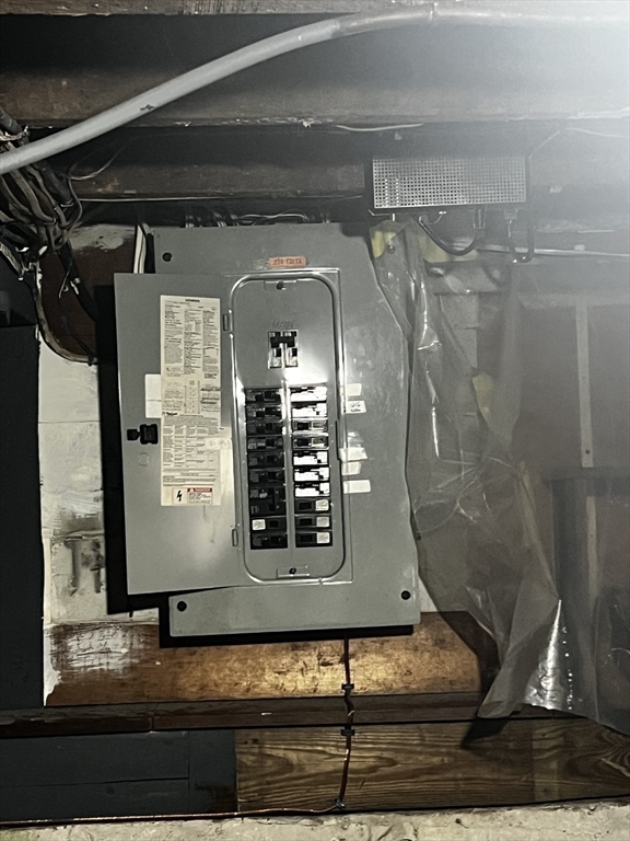 Lynn, Massachusetts, 01905, United States, 2 Bedrooms Bedrooms, ,2 BathroomsBathrooms,Residential,For Sale,1972732