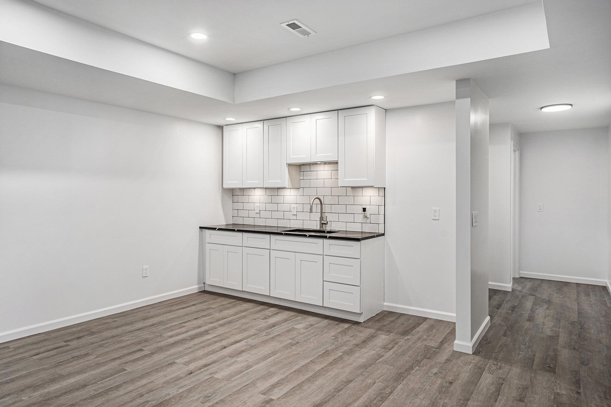 Elkhart, Indiana, 46517, United States, 7 Bedrooms Bedrooms, ,6 BathroomsBathrooms,Residential,For Sale,1987525