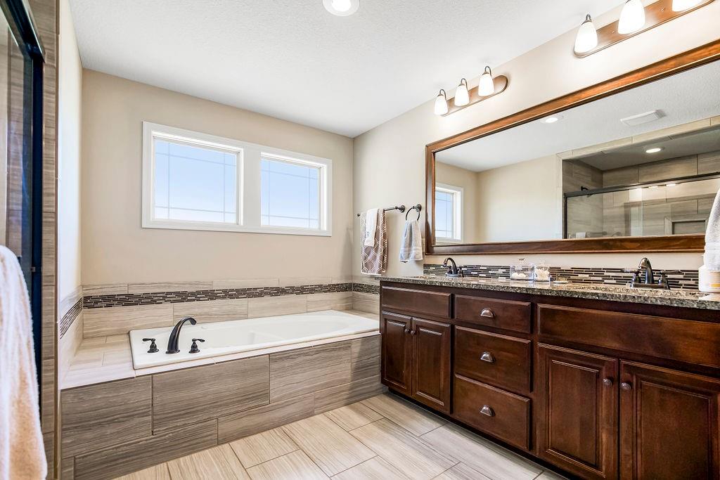 21207 W 45th Place, Shawnee, Kansas, 66218, United States, 5 Bedrooms Bedrooms, ,5 BathroomsBathrooms,Residential,For Sale,21207 W 45th Place,1626058