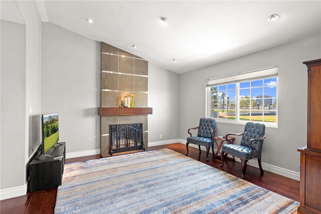 Costa Mesa, California, 92626, United States, 2 Bedrooms Bedrooms, ,2 BathroomsBathrooms,Residential,For Sale,1928708