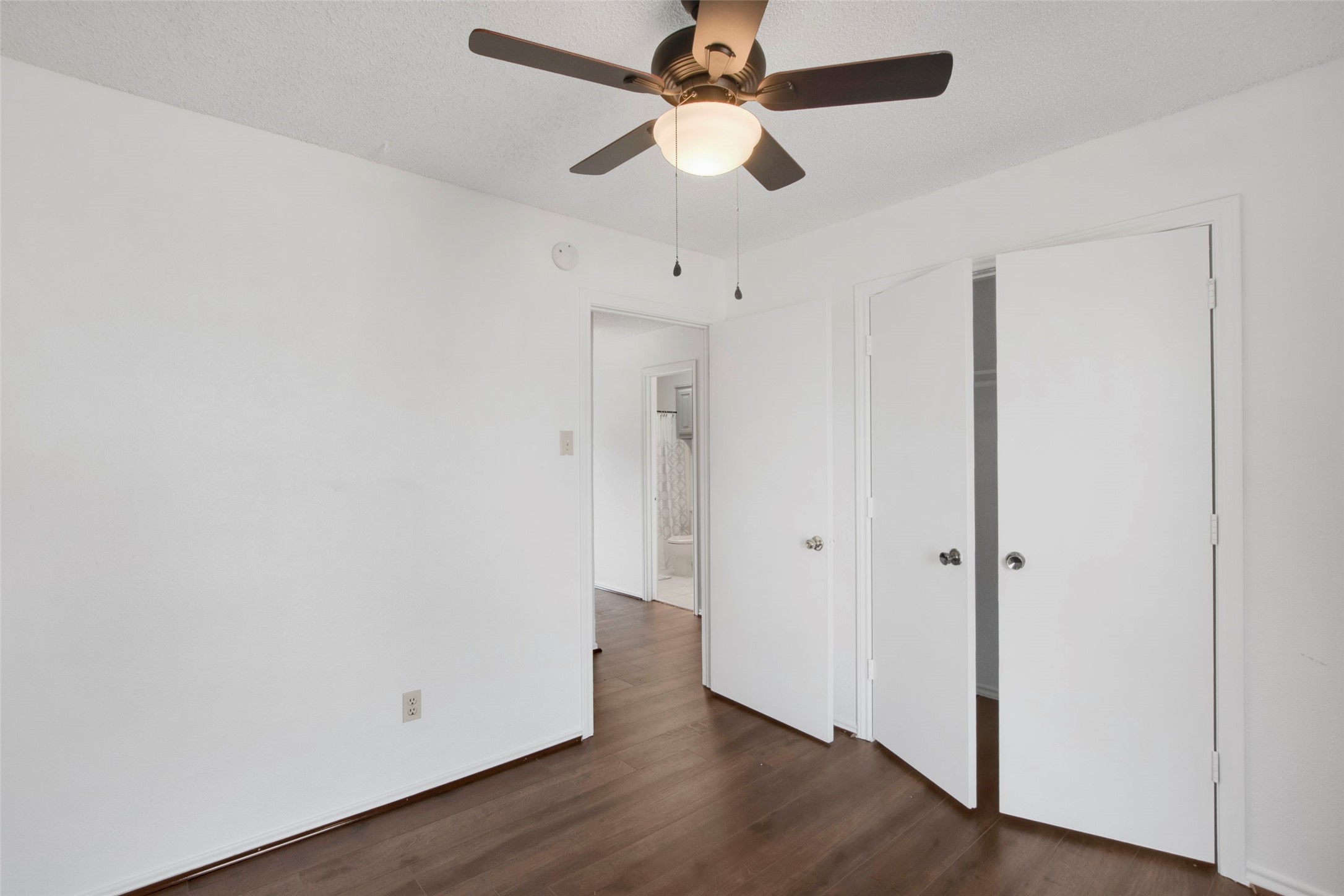 Sachse, Texas, 75048, United States, 6 Bedrooms Bedrooms, ,4 BathroomsBathrooms,Residential,For Sale,1805527