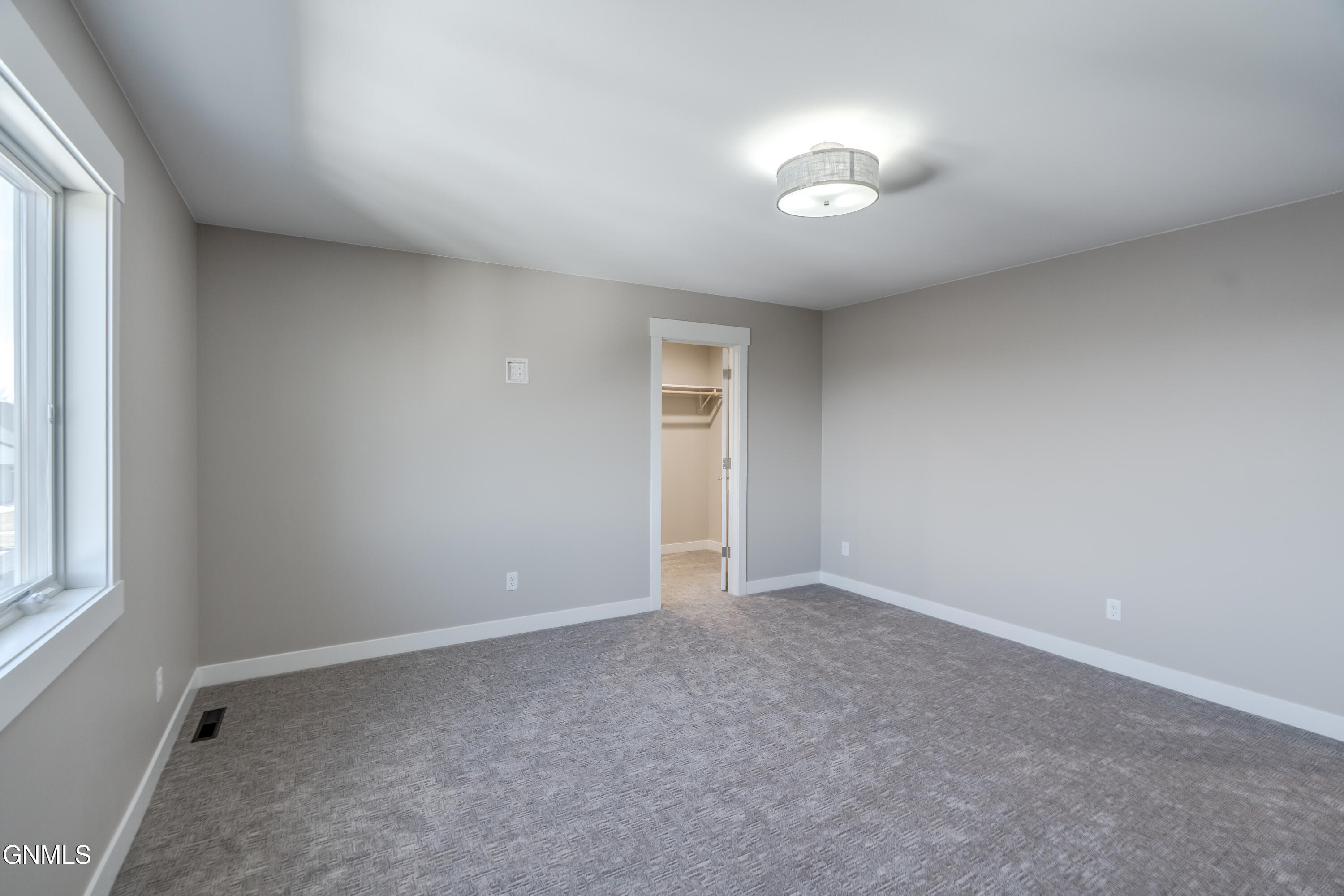 Bismarck, North Dakota, 58504, United States, 3 Bedrooms Bedrooms, ,3 BathroomsBathrooms,Residential,For Sale,2032650
