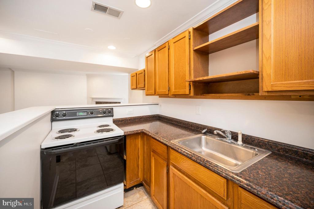 Bealeton, Virginia, 22712, United States, 6 Bedrooms Bedrooms, ,4 BathroomsBathrooms,Residential,For Sale,1916093