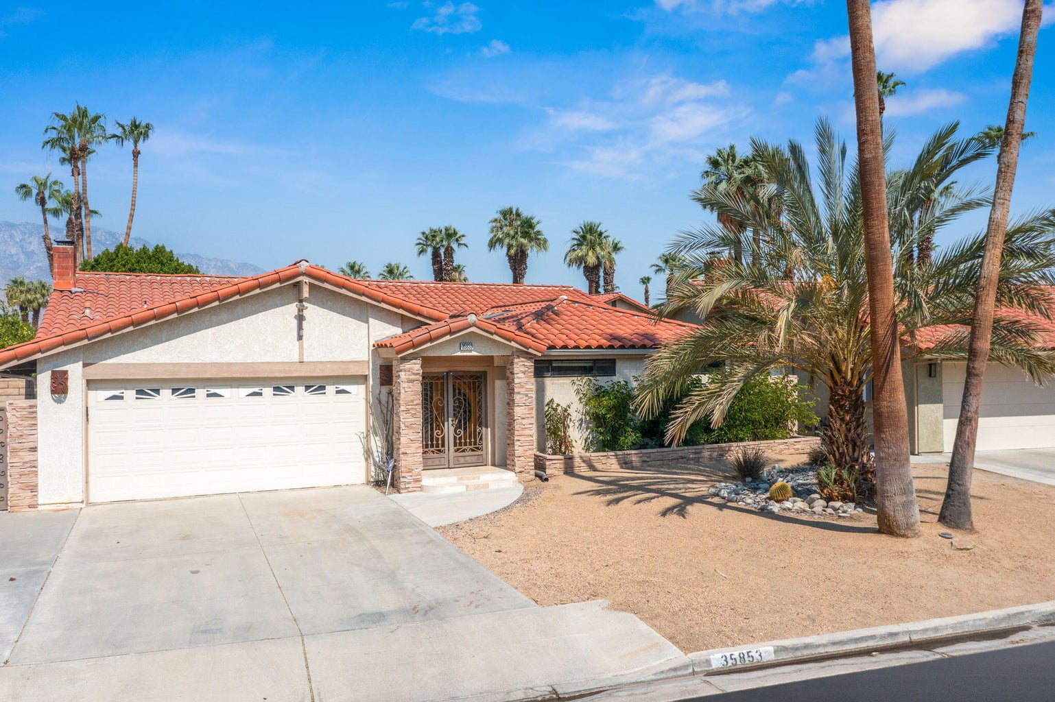 Cathedral City, California, 92234, United States, 3 Bedrooms Bedrooms, ,2 BathroomsBathrooms,Residential,For Sale,1921593