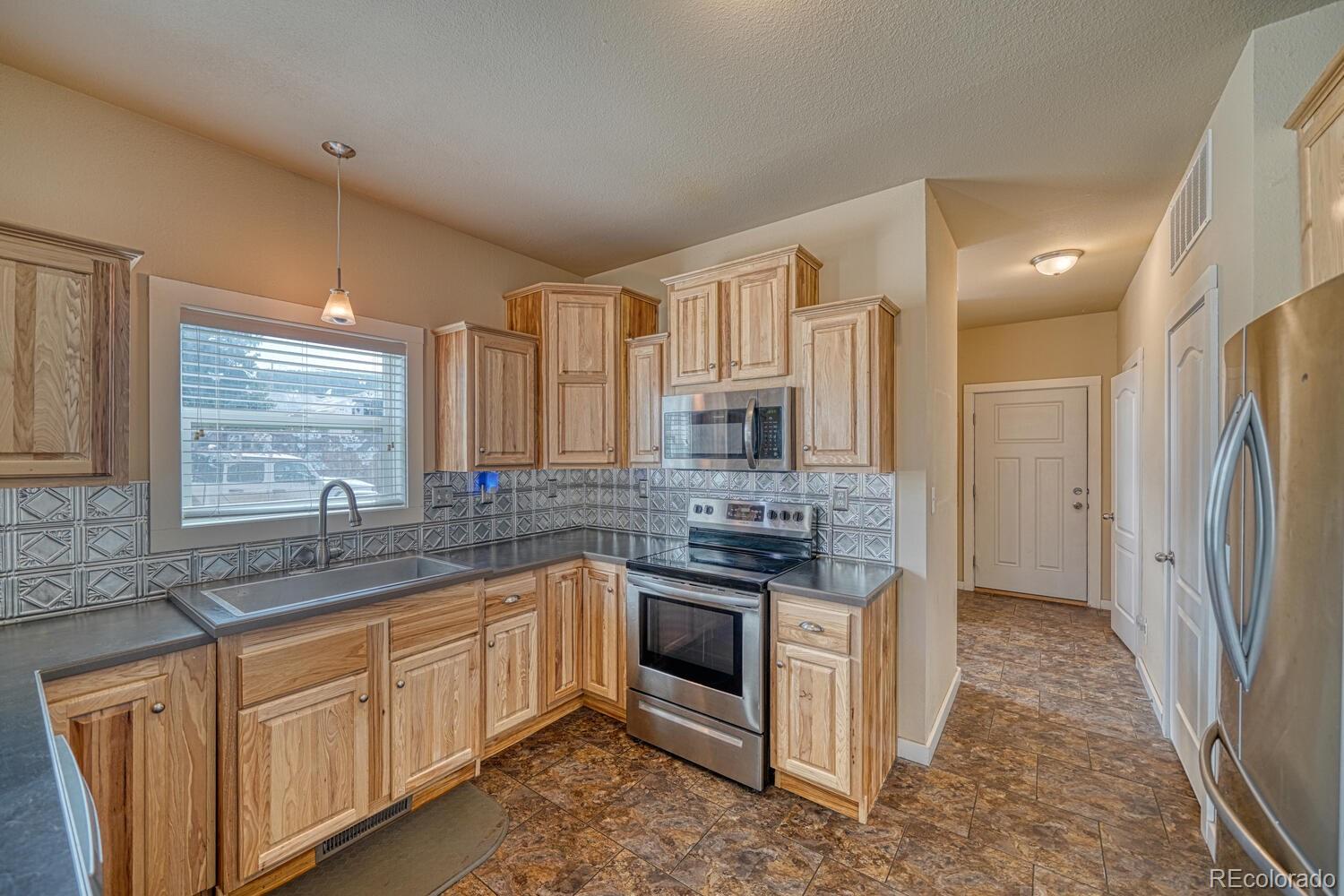 Leadville, Colorado, 80461, United States, 3 Bedrooms Bedrooms, ,2 BathroomsBathrooms,Residential,For Sale,1847315