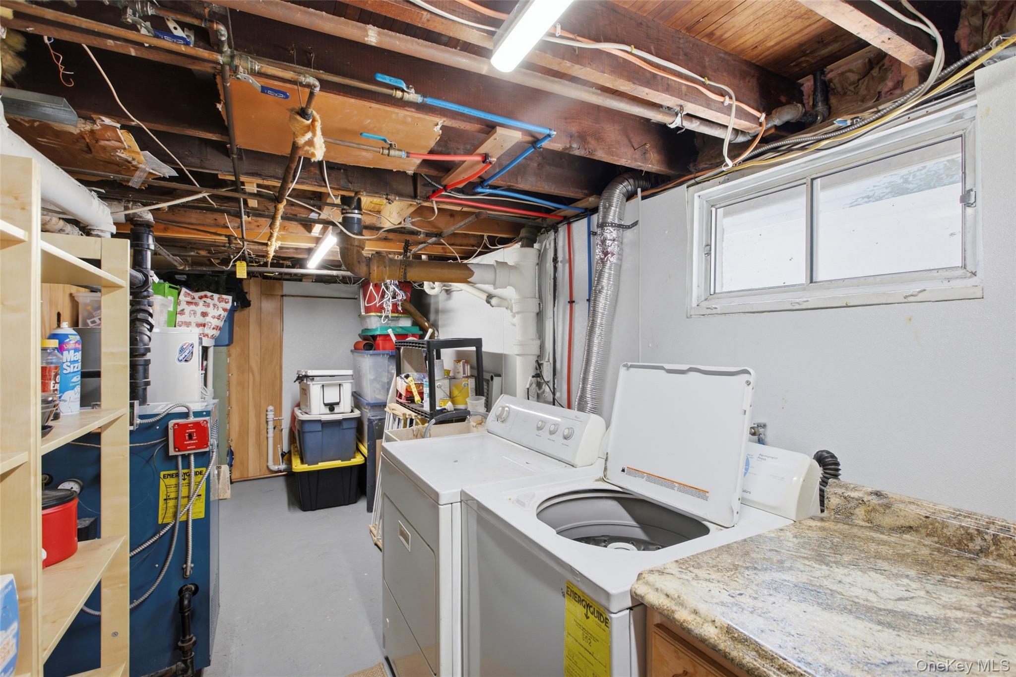  194 Willis Avenue, Floral Park, NY, 11001 - 物件實景