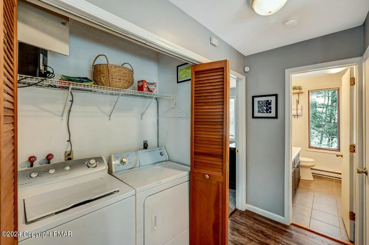 Lake Harmony, Pennsylvania, 18624, United States, 3 Bedrooms Bedrooms, ,2 BathroomsBathrooms,Residential,For Sale,1688496