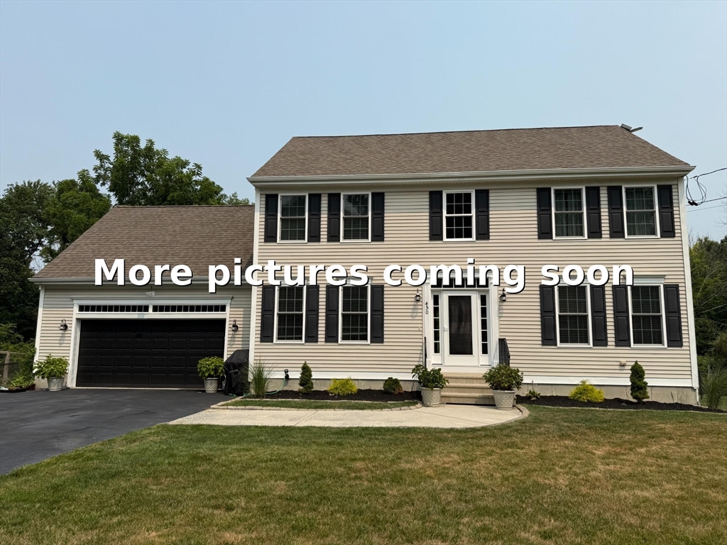 Raynham, Massachusetts, 02767, United States, 4 Bedrooms Bedrooms, ,3 BathroomsBathrooms,Residential,For Sale,1927806