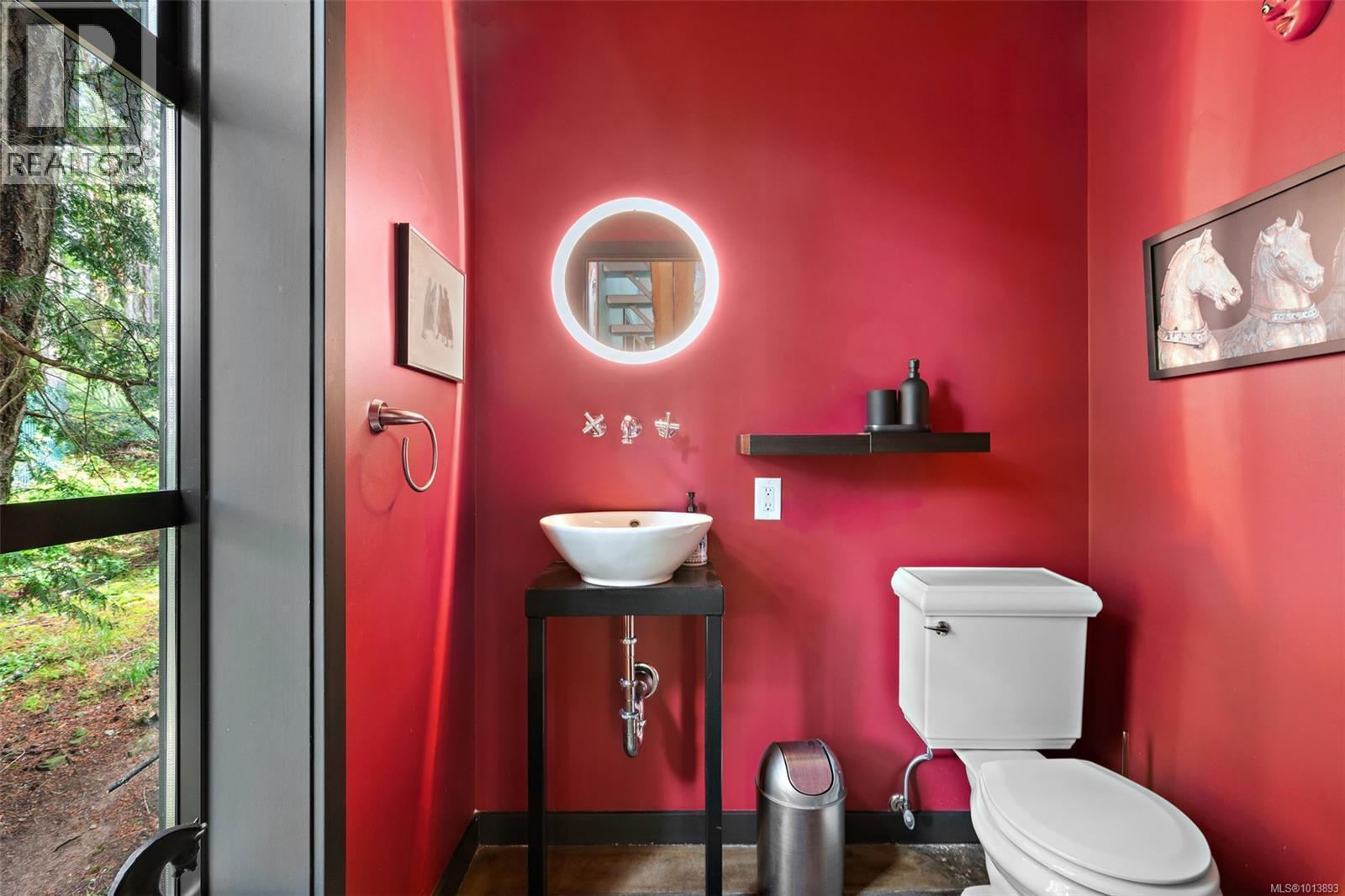 NORTH SAANICH, British Columbia, V8L 5K1, CA, 3 Bedrooms Bedrooms, ,3 BathroomsBathrooms,Residential,For Sale,1951213