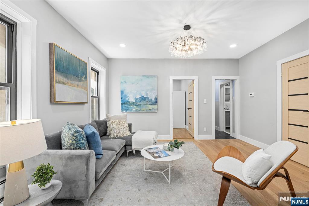Jersey City, New Jersey, 07306, United States, 9 Bedrooms Bedrooms, ,6 BathroomsBathrooms,Residential,For Sale,1926264