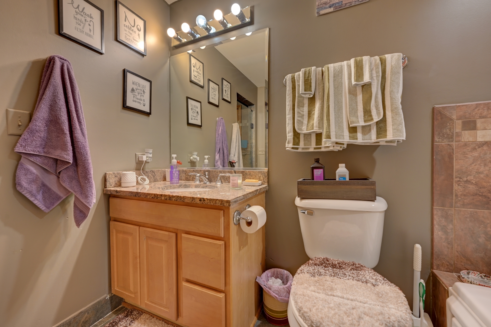 River Grove, Illinois, 60171, United States, 5 Bedrooms Bedrooms, ,4 BathroomsBathrooms,Residential,For Sale,2002992