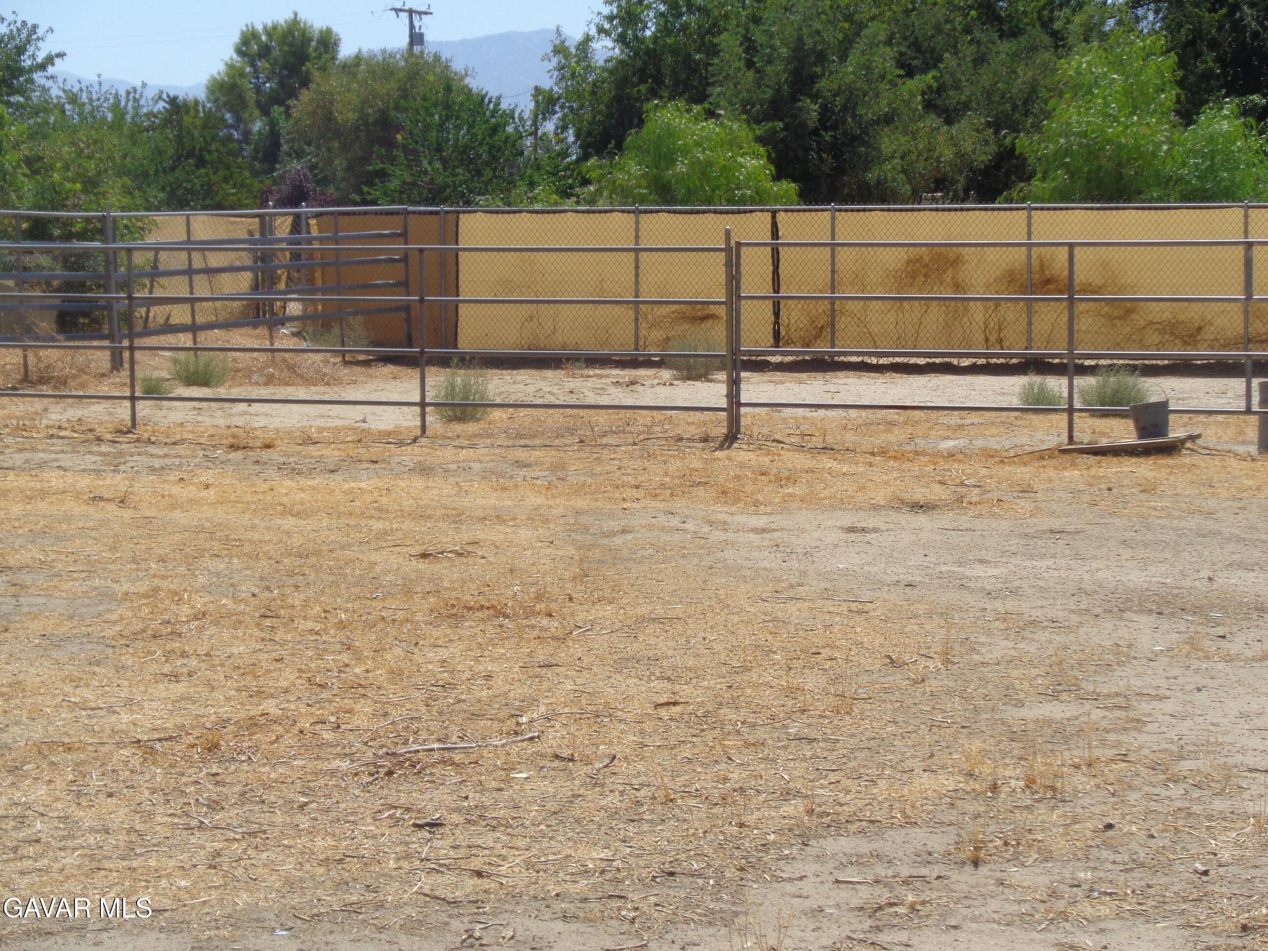 Littlerock, California, 93543, United States, 5 Bedrooms Bedrooms, ,1 BathroomBathrooms,Residential,For Sale,1975101