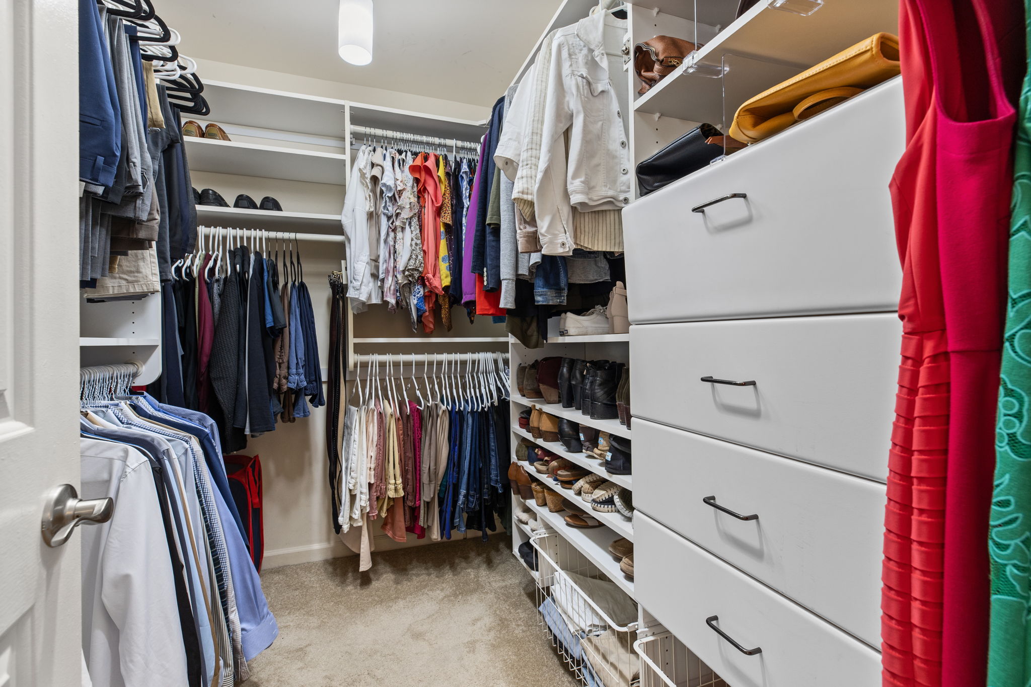  Stunning Cedar Springs Townhome with Modern Updates and Spacious Living - 物件實景