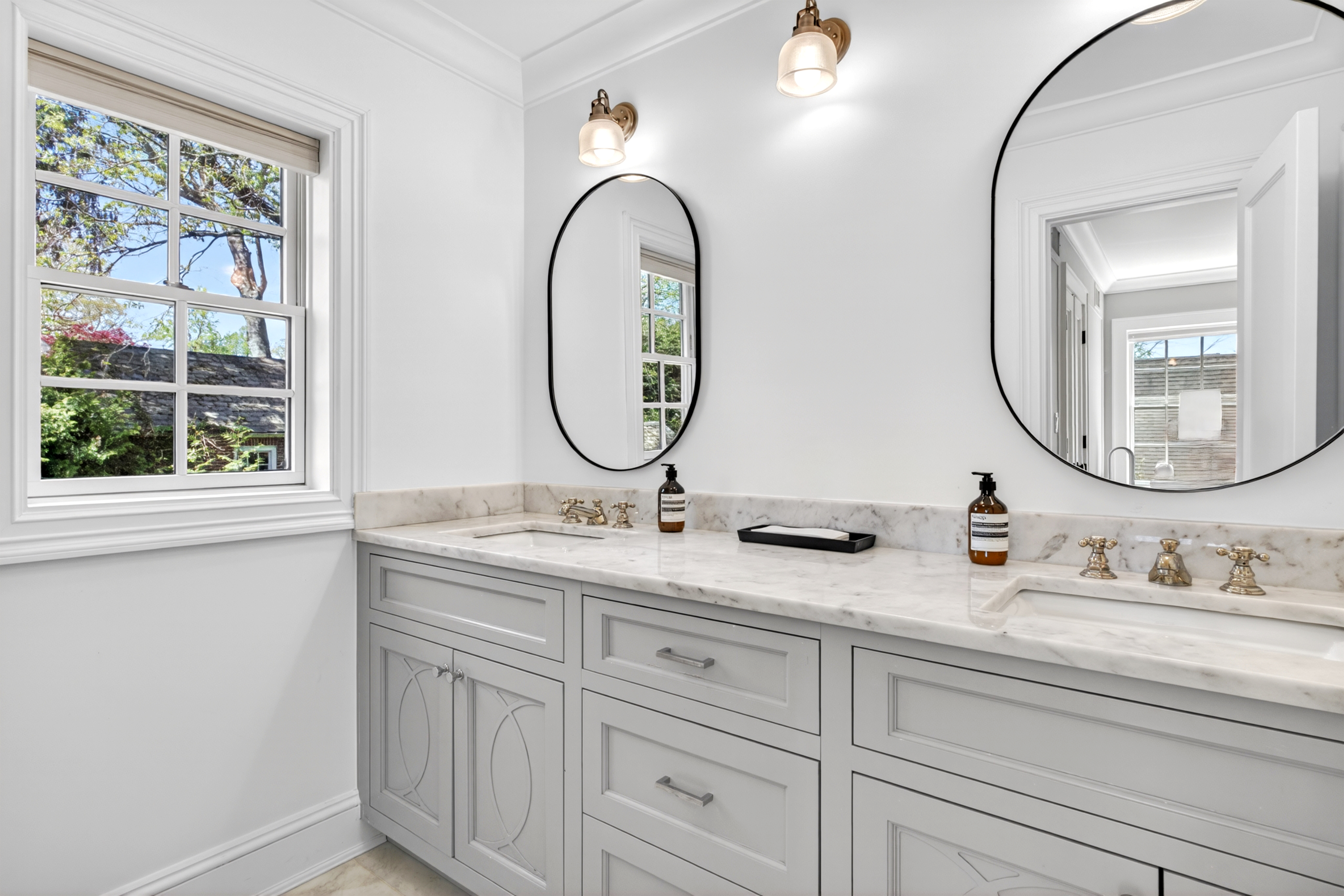  107 Manhasset Woods Road, Manhasset, NY, 11030 - 物件實景