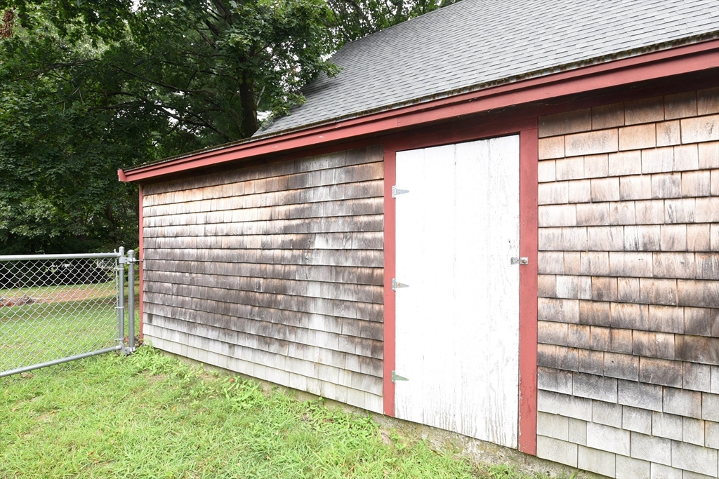 Rockland, Massachusetts, 02370, United States, 3 Bedrooms Bedrooms, ,2 BathroomsBathrooms,Residential,For Sale,1903507