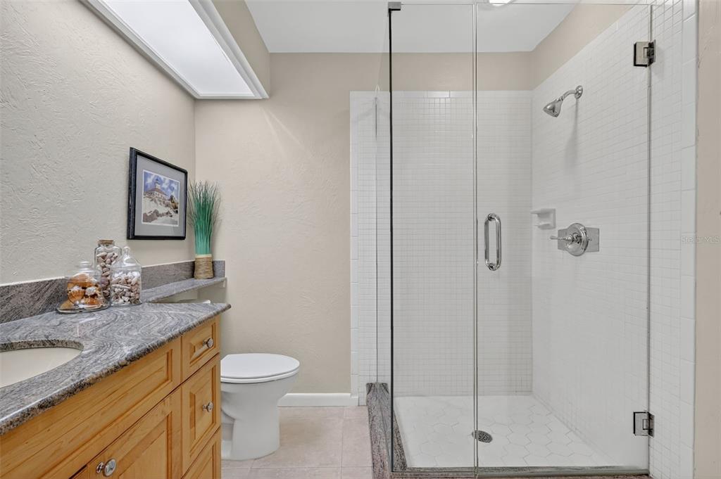 Largo, Florida, 33774, United States, 3 Bedrooms Bedrooms, ,3 BathroomsBathrooms,Residential,For Sale,1965170