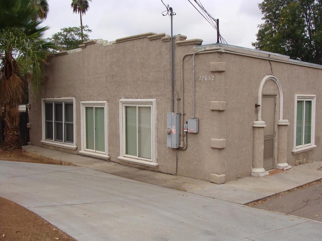 Lakeside, California, 92040, United States, 6 Bedrooms Bedrooms, ,3 BathroomsBathrooms,Residential,For Sale,1905871