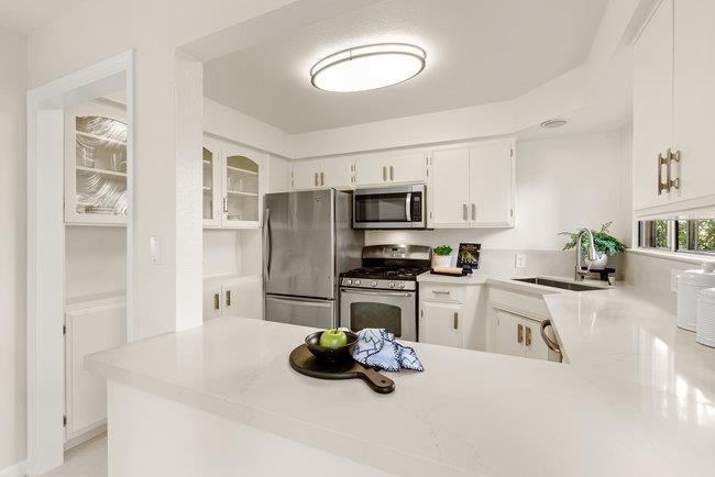 Los Gatos, California, 95030, United States, 2 Bedrooms Bedrooms, ,3 BathroomsBathrooms,Residential,For Sale,1903816