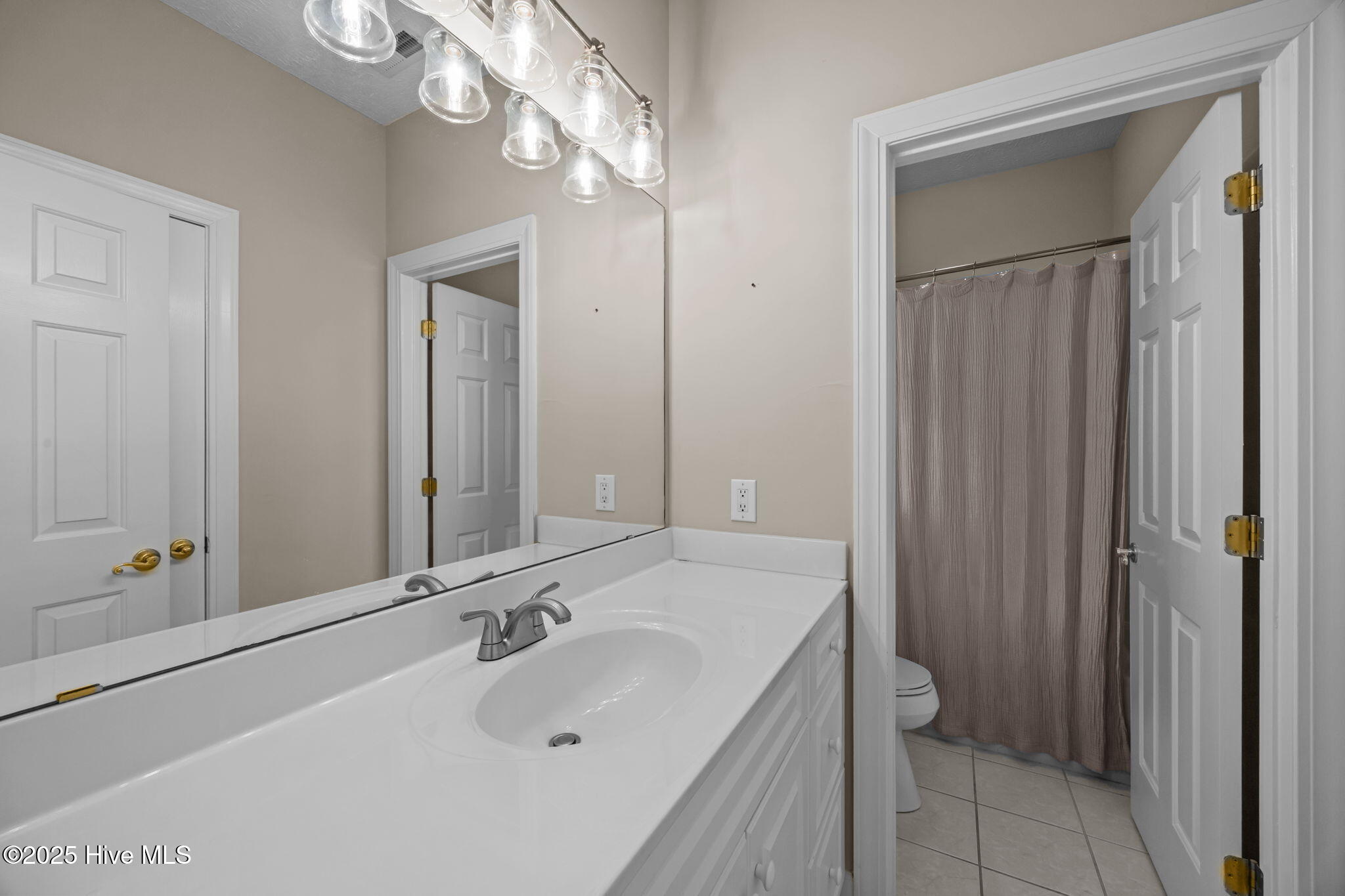 Calabash, North Carolina, 28467, United States, 3 Bedrooms Bedrooms, ,4 BathroomsBathrooms,Residential,For Sale,1998716