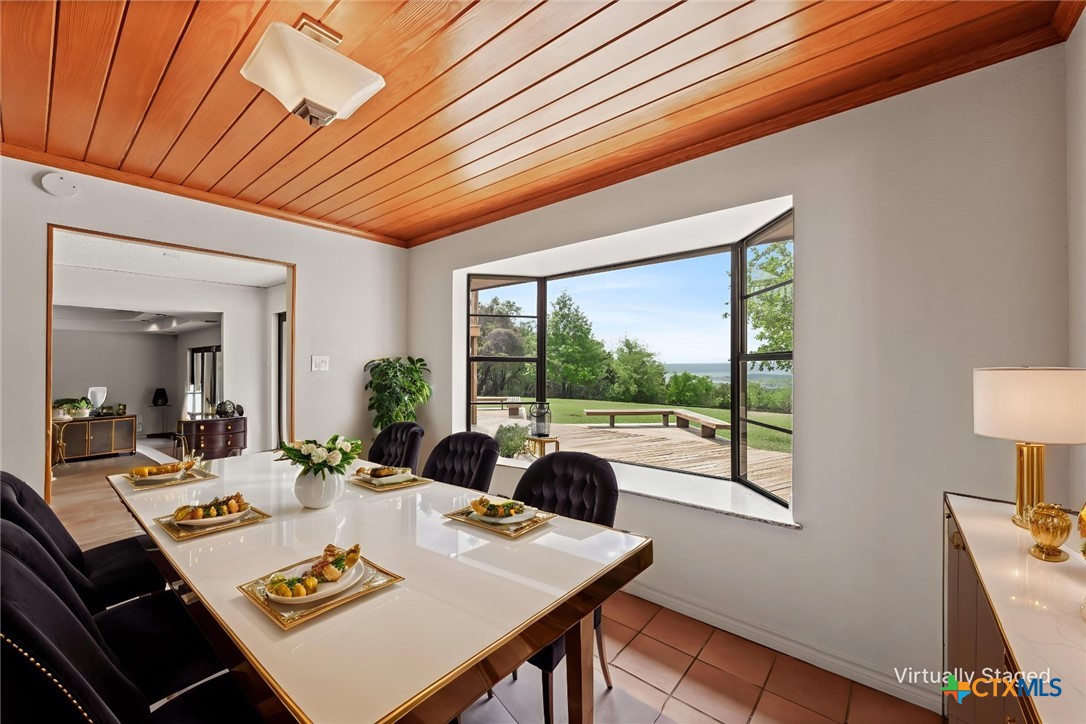 Belton, Texas, 76513, United States, 4 Bedrooms Bedrooms, ,4 BathroomsBathrooms,Residential,For Sale,1989055