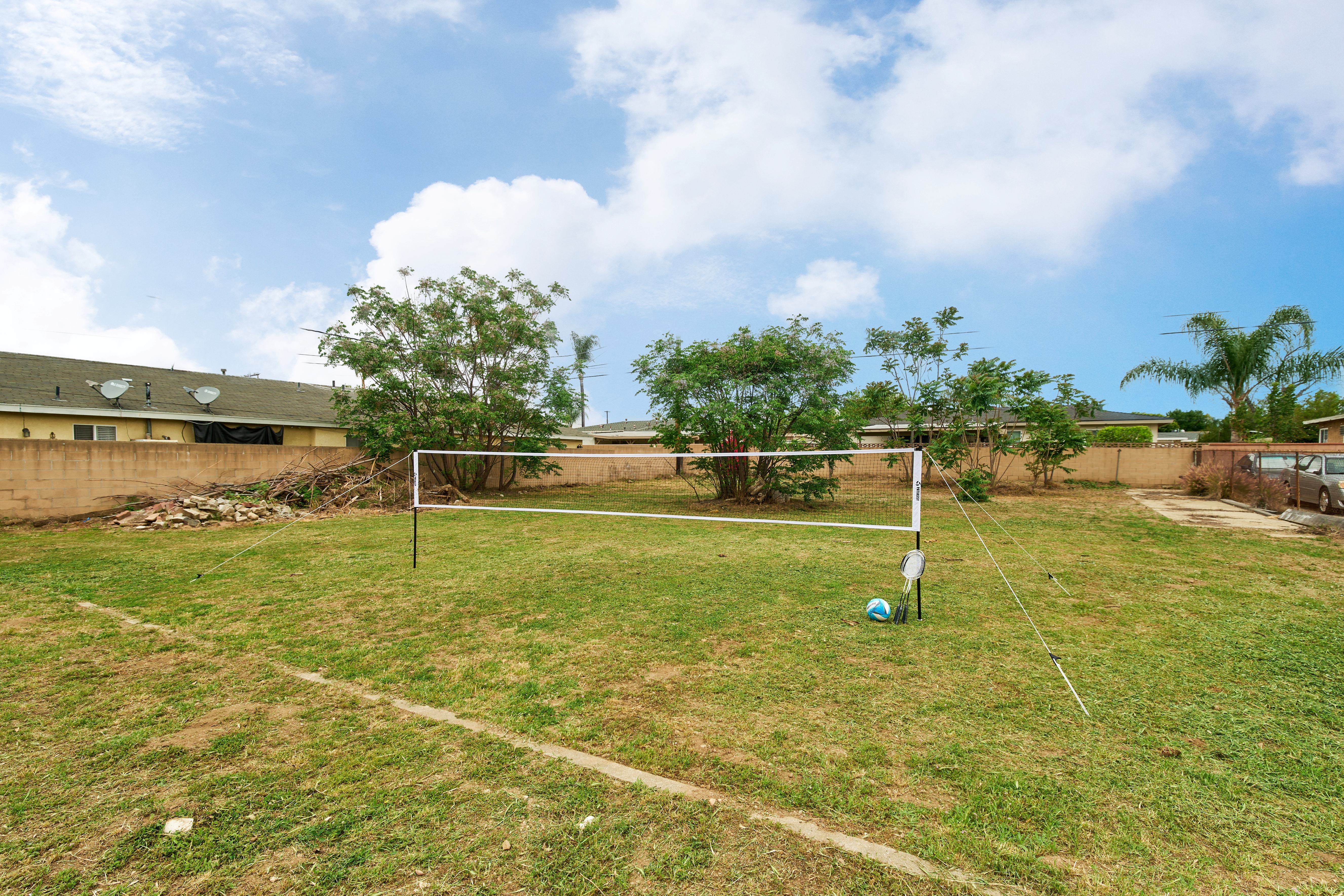 Ontario, California, 91762, United States, 2 Bedrooms Bedrooms, ,1 BathroomBathrooms,Residential,For Sale,1983676