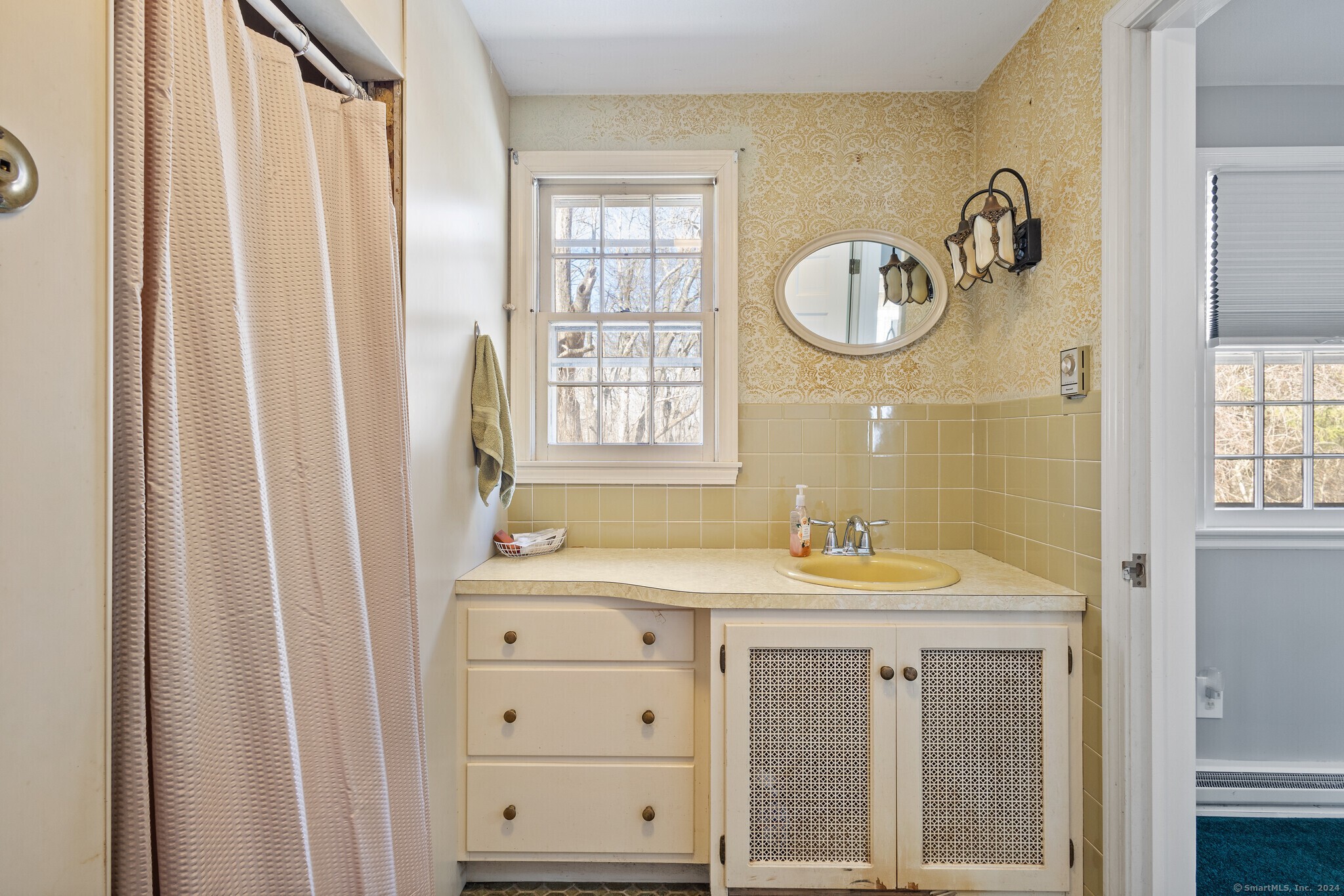 Harwinton, Connecticut, 06791, United States, 4 Bedrooms Bedrooms, ,3 BathroomsBathrooms,Residential,For Sale,1915551