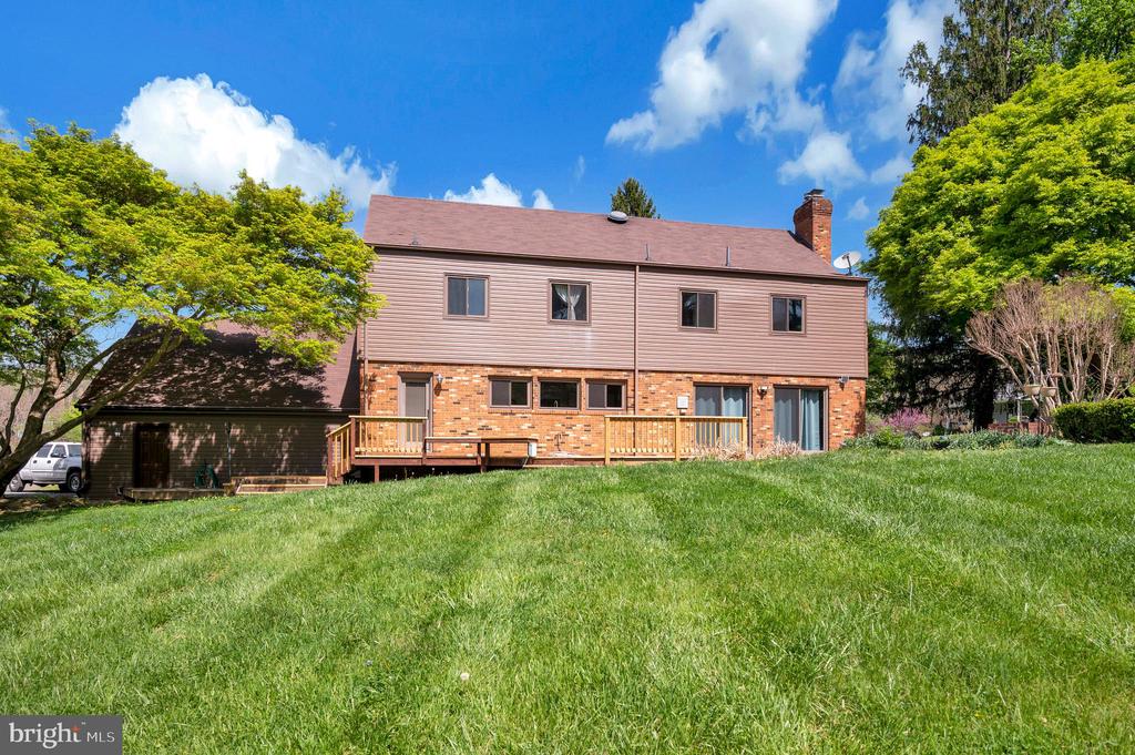Linden, Virginia, 22642, United States, 5 Bedrooms Bedrooms, ,4 BathroomsBathrooms,Residential,For Sale,2037897