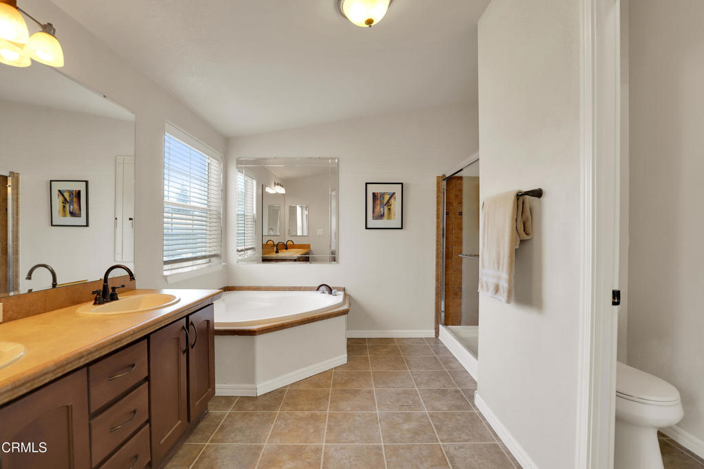 Ventura, California, 93003, United States, 3 Bedrooms Bedrooms, ,2 BathroomsBathrooms,Residential,For Sale,1980962