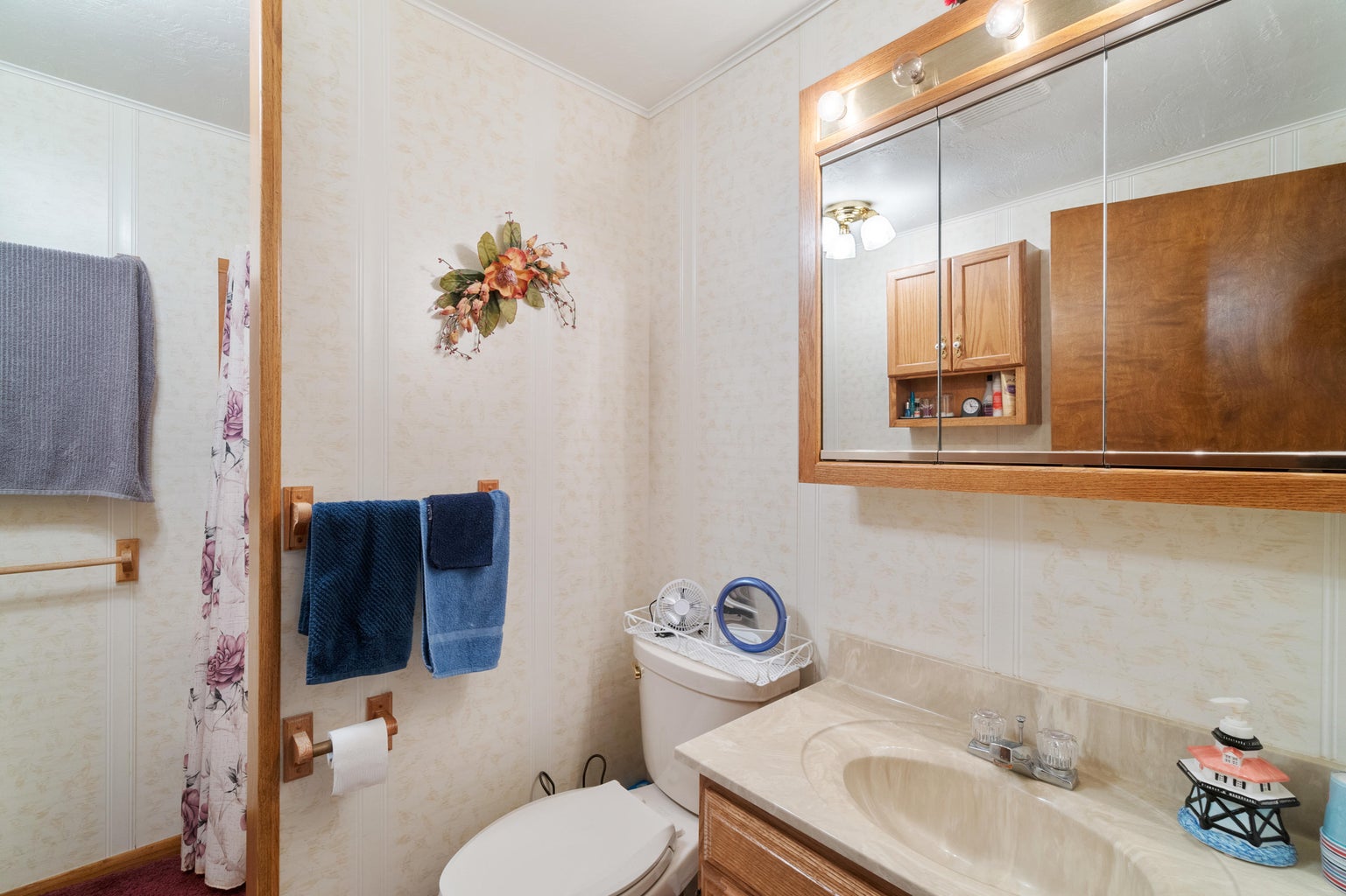Sturgeon Bay, Wisconsin, 54235, United States, 5 Bedrooms Bedrooms, ,3 BathroomsBathrooms,Residential,For Sale,1923516